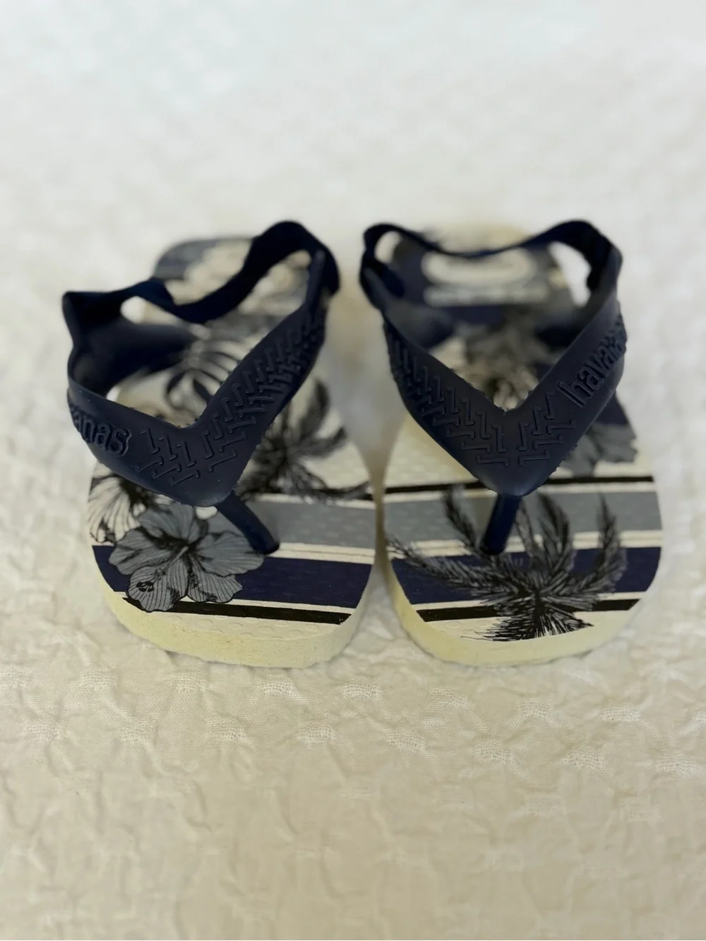 Havaianas Kids Navy and Cream Floral Stripe Sandals